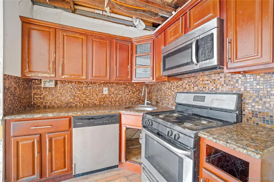 1519 Adee Avenue, Bronx, NY 10469 - #3