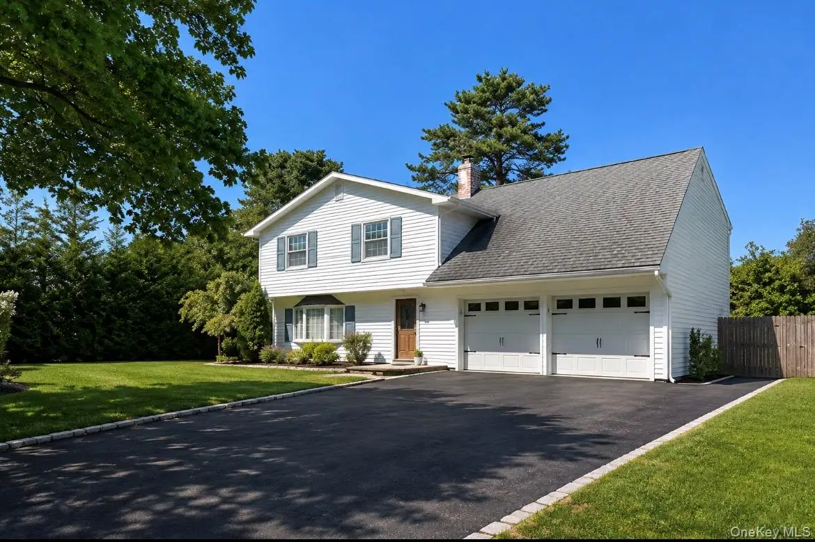 30 Balsam Drive, Medford, NY 11763 - #1