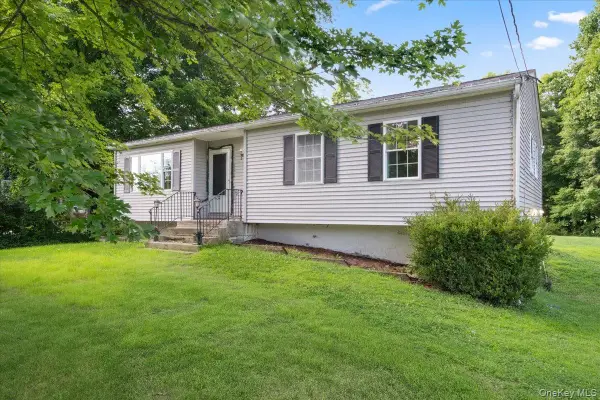 39 N Farm Drive, Dover Plains, NY 12522
