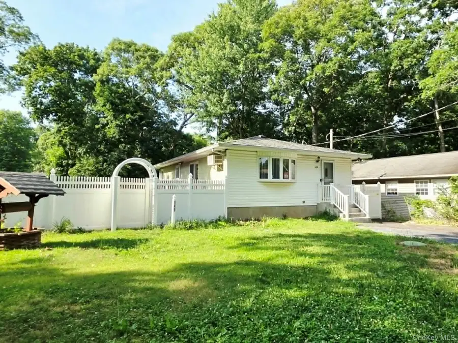 149 Moriches Avenue, Mastic, NY 11950 - #3