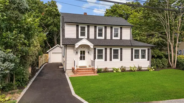 29 Colton Avenue, Sayville, NY 11782