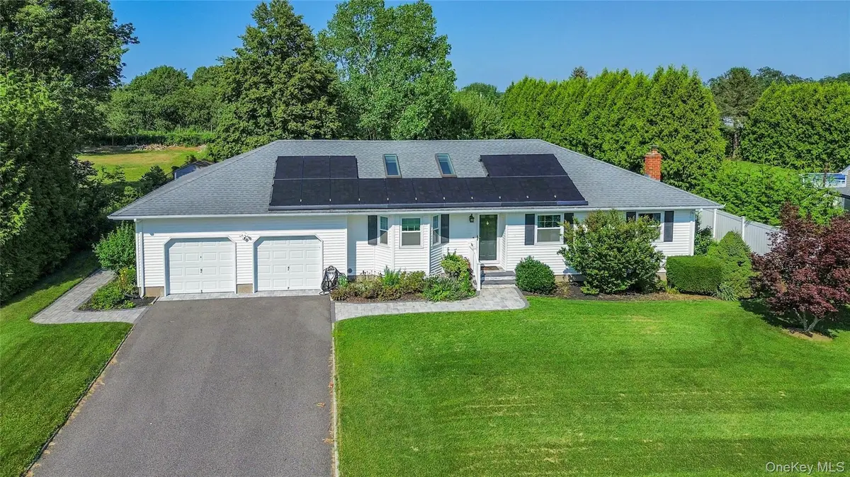 124 Donna Drive, Baiting Hollow, NY 11933 - #1