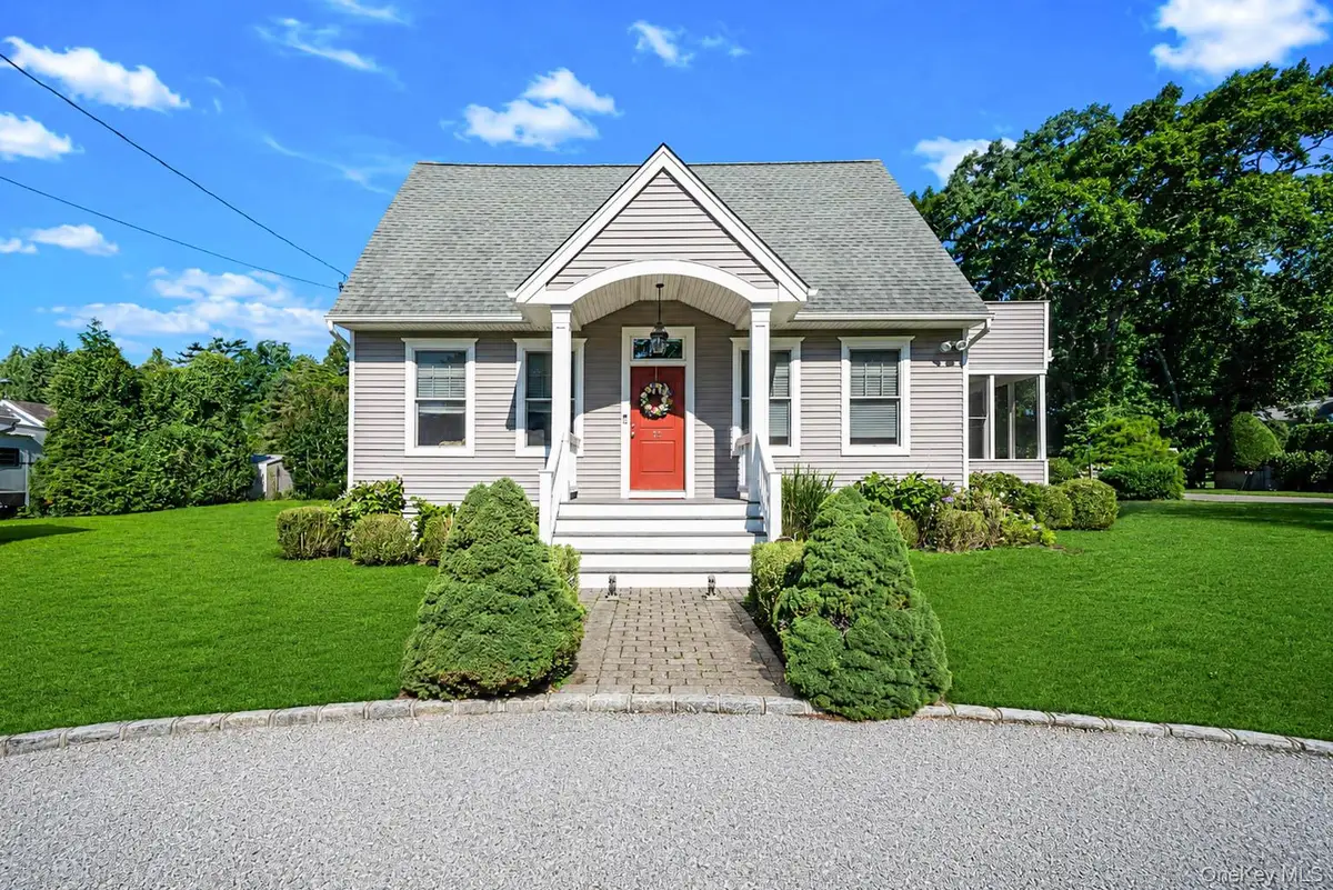 16 Foster Crossing, East Quogue, NY 11942 - #1