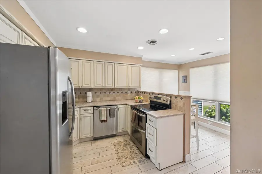 100 Baker Court #90, Island Park, NY 11558 - #3