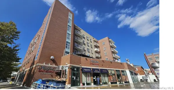 146-09 Northern Blvd, Flushing, NY 11354