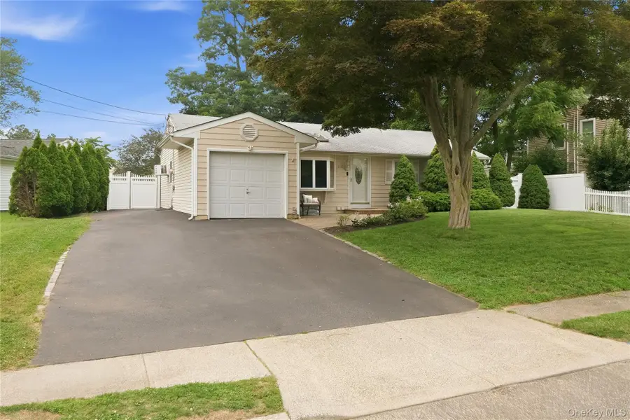115 Argyle Avenue, Selden, NY 11784 - #2