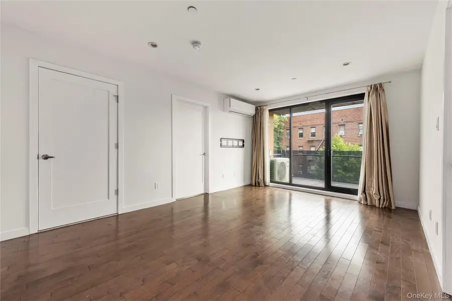 43-12 214th Place #3E, Bayside, NY 11361 - #3