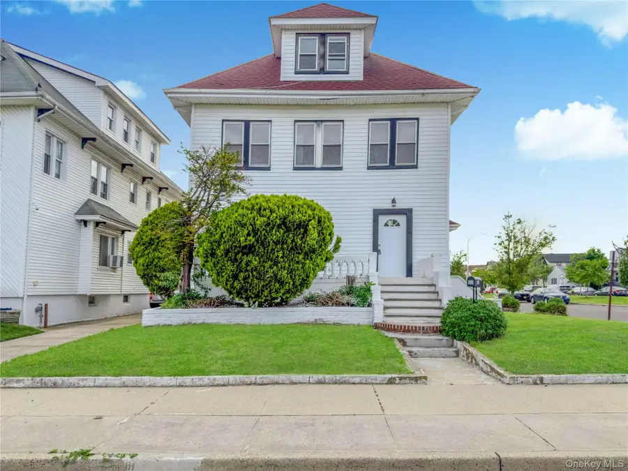 302 W Hudson Street, Long Beach, NY 11561 - #2