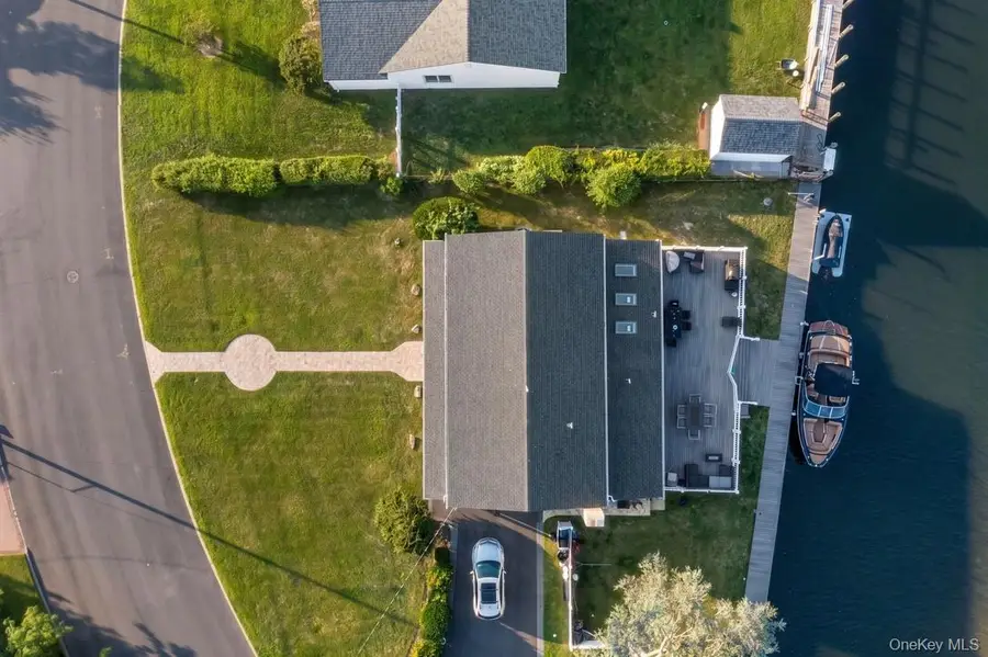 336 Grand Central Avenue, Amityville, NY 11701 - #2