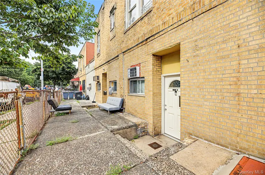 1661 E 172nd Street, Bronx, NY 10472 - #3