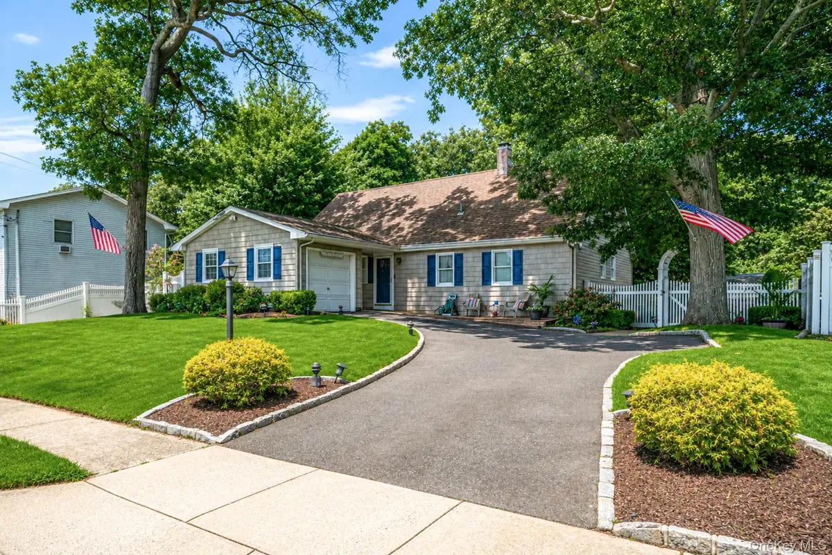 1A Richard Place, Ronkonkoma, NY 11779 - #1