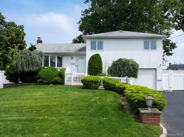 128 James Street, Massapequa, NY 11758