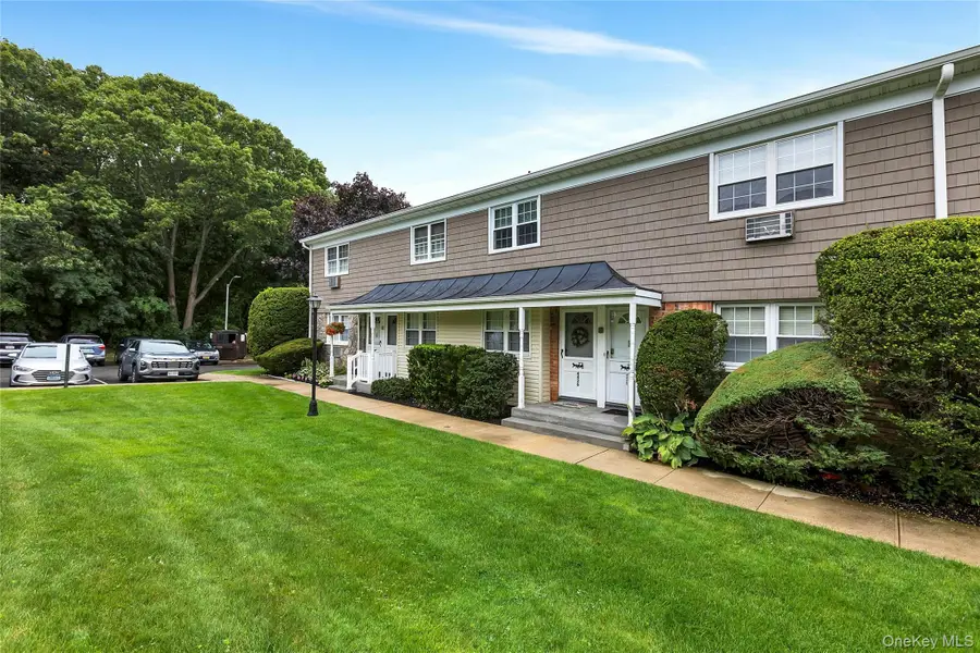 4425 Wilshire #4425, Oakdale, NY 11769 - #2