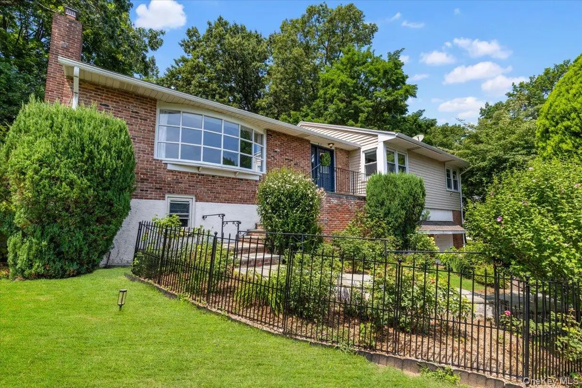 31 Claudet Way, Eastchester, NY 10709 - #1
