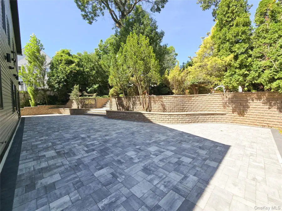 49-32 Annadale Lane, Little Neck, NY 11362 - #3