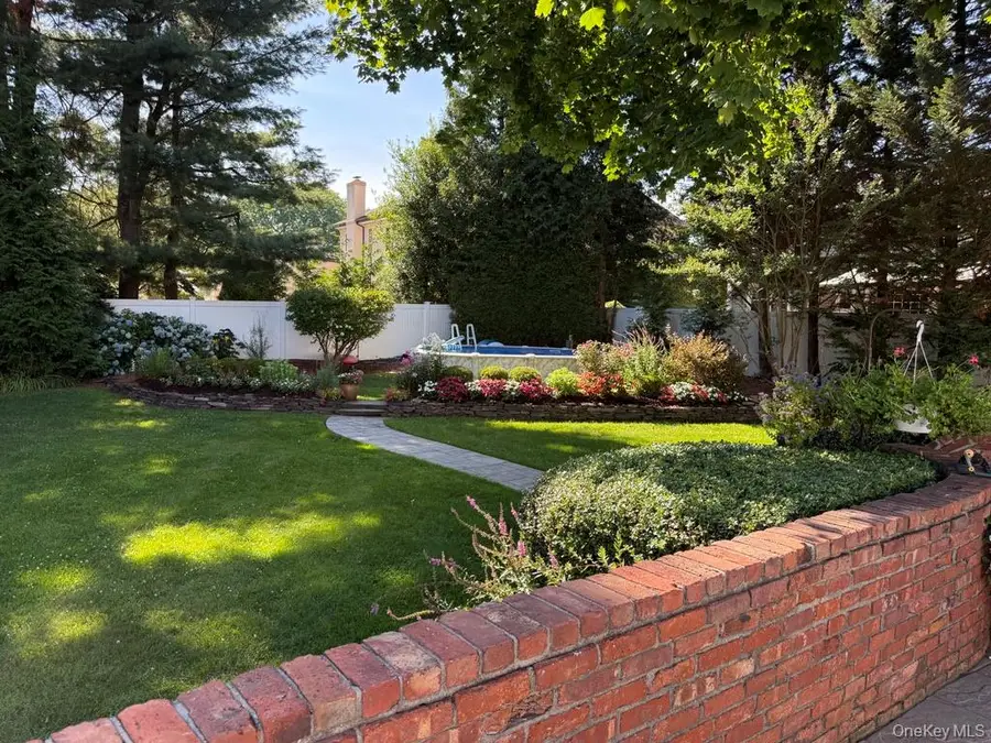 211 Berry Hill Road, Syosset, NY 11791 - #3