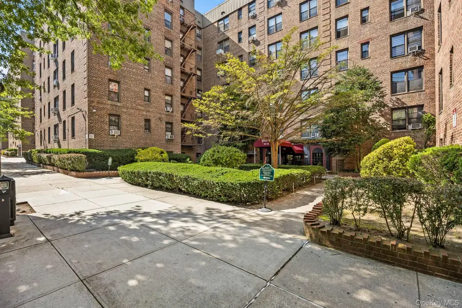 83-25 98 Street #4L, Woodhaven, NY 11421 - #2