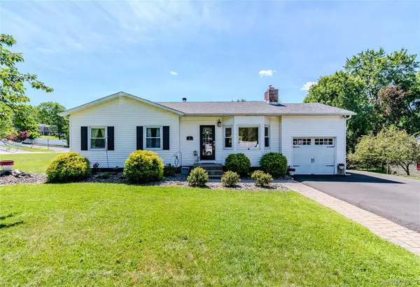 1 Patriot Lane, Washingtonville, NY 10992