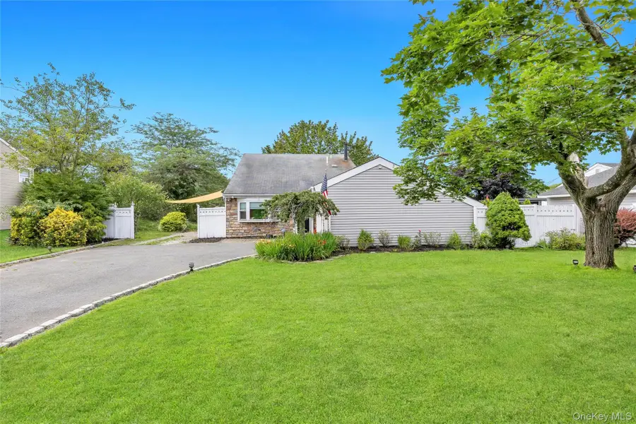 12 Handy Lane, Medford, NY 11763 - #2