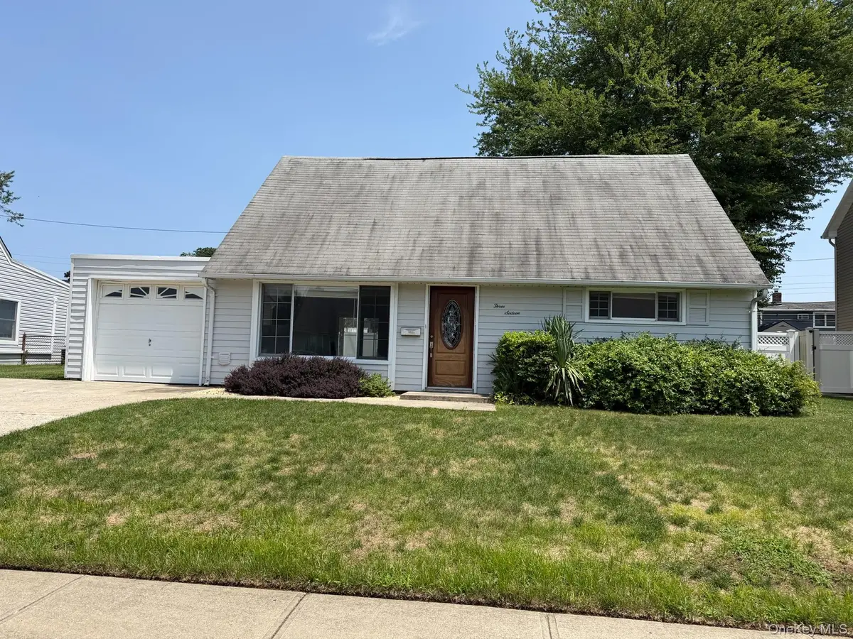 316 Fern Place, Bethpage, NY 11714 - #1