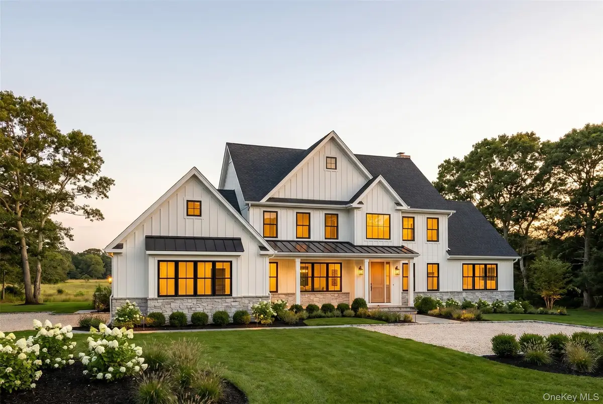 6 E Selleck Ridge, East Setauket, NY 11733 - #1