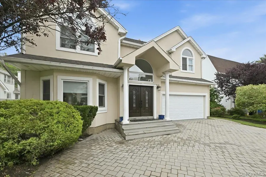 7 Laurel Lane, Old Westbury, NY 11568 - #3