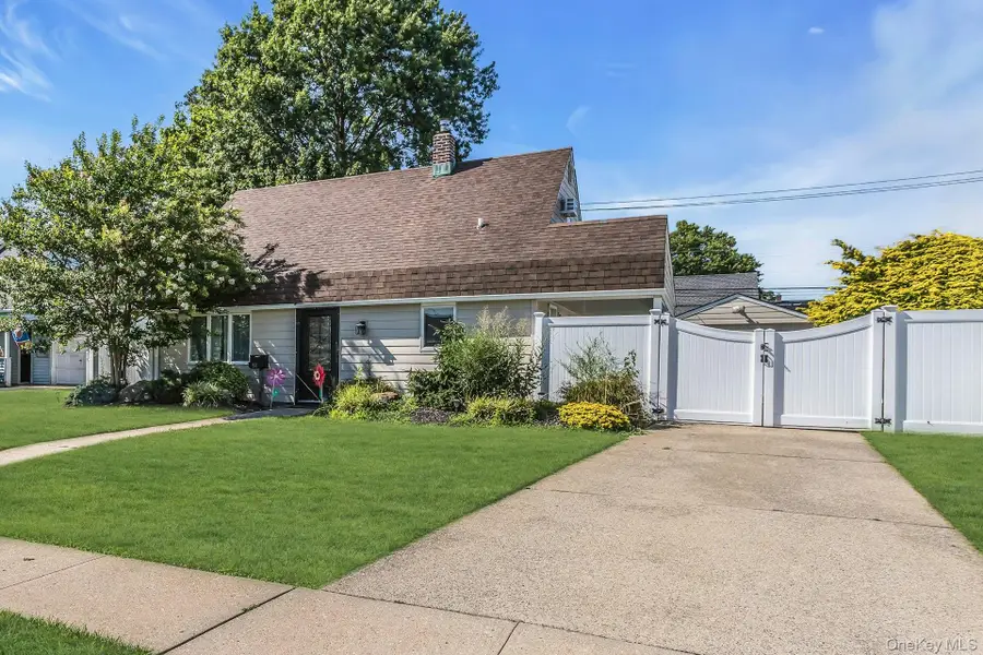 51 Butternut Lane, Levittown, NY 11756 - #2