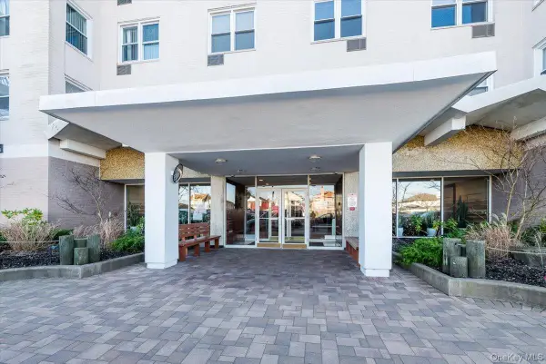 522 Shore #4S, Long Beach, NY 11561