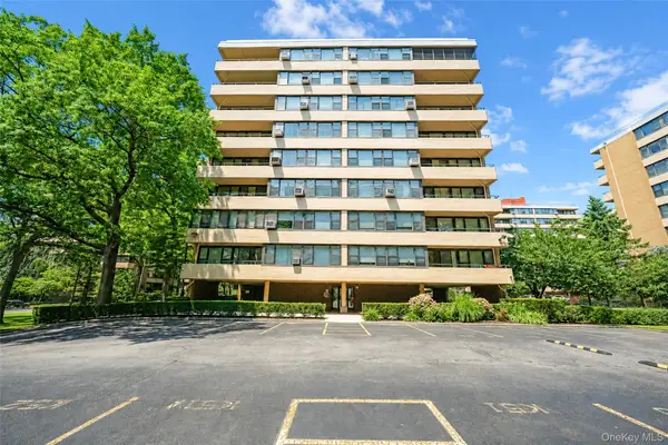 162-31 9th Avenue #7D, Whitestone, NY 11357