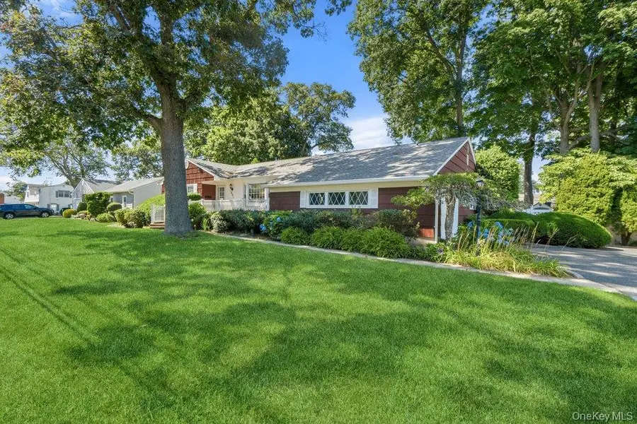 1621 Madison Avenue, West Islip, NY 11795 - #2