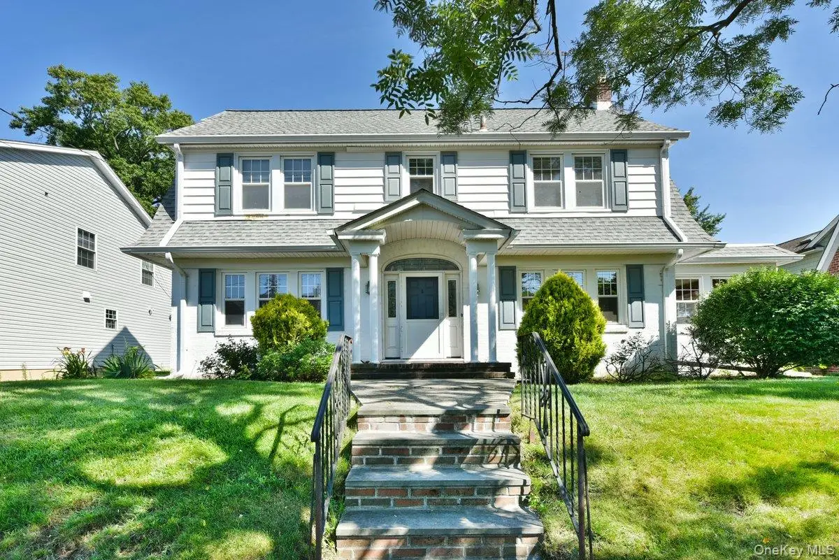 182 Ferncroft Road, Mineola, NY 11501 - #1