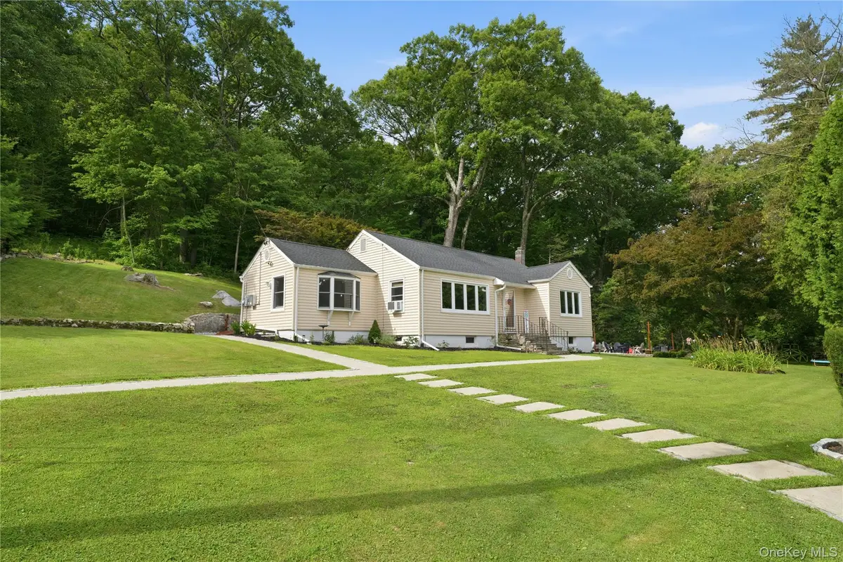233 Hilltop Street, Mahopac, NY 10541 - #1