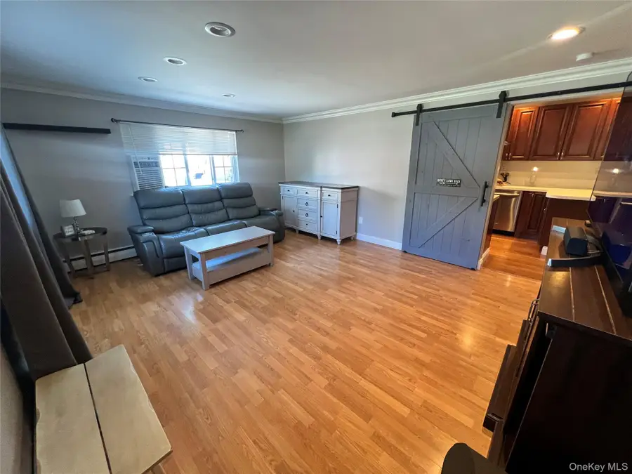 629 East Drive, Lindenhurst, NY 11757 - #3