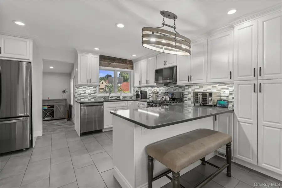 2 Meadow Lane, New Rochelle, NY 10805 - #3