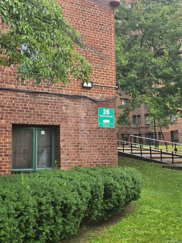 26 Metropolitan Oval #5C, Bronx, NY 10462