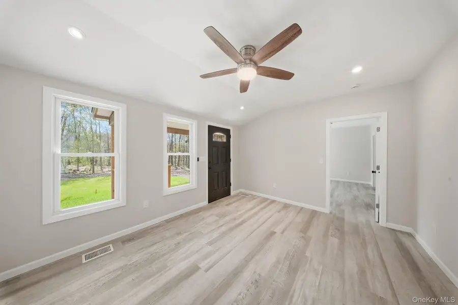 24 Farmingdale Lane, Bloomingburg, NY 12721 - #3