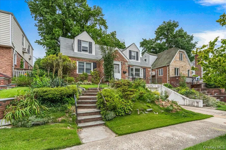 80-59 208th Street, Hollis Hills, NY 11427 - #2