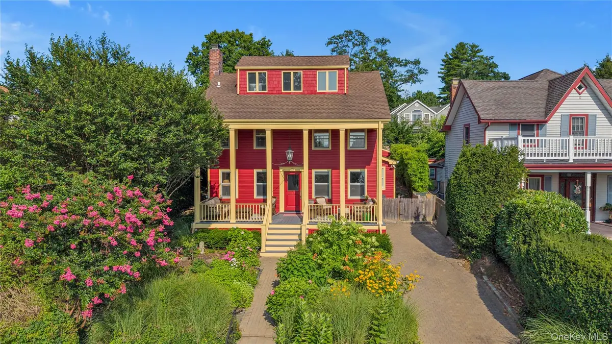 15 Jackson Street, Port Washington, NY 11050 - #1