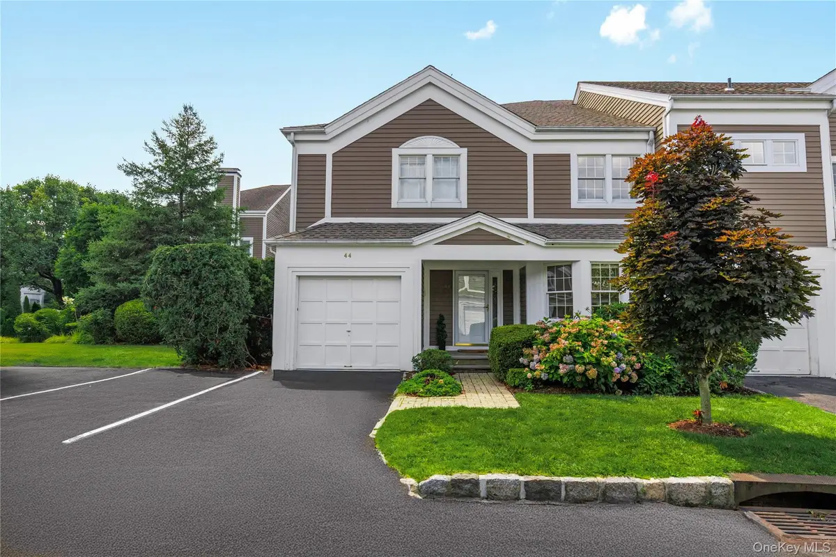44 Alex Drive, White Plains, NY 10605 - #1