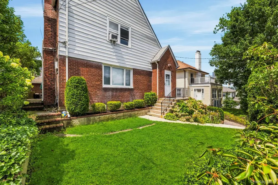 165 Hale Avenue, White Plains, NY 10605 - #2