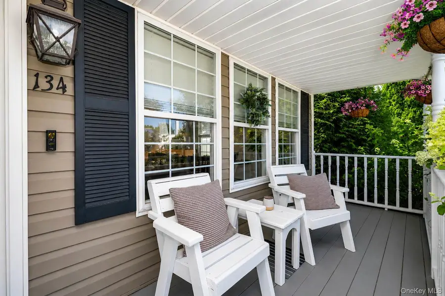 134 Paris Court, West Islip, NY 11795 - #3