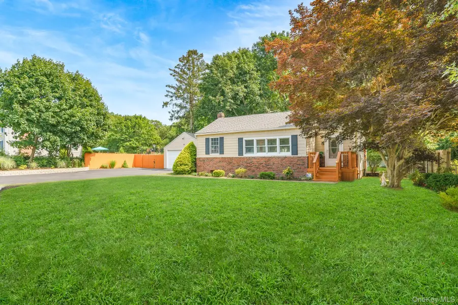 6 Hines Road, Middle Island, NY 11953 - #3