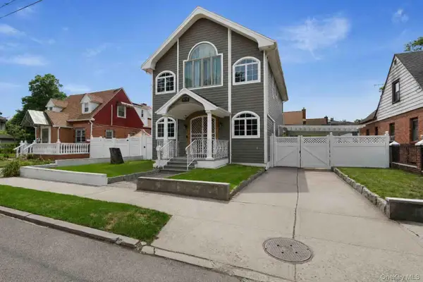 1011 Bay 24th Street, Far Rockaway, NY 11691