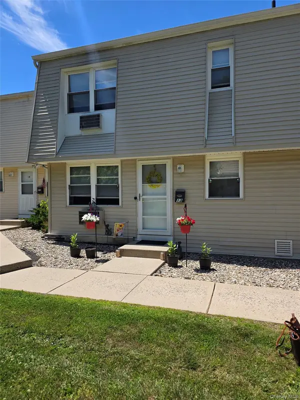 20 Main #13, Garnerville, NY 10923