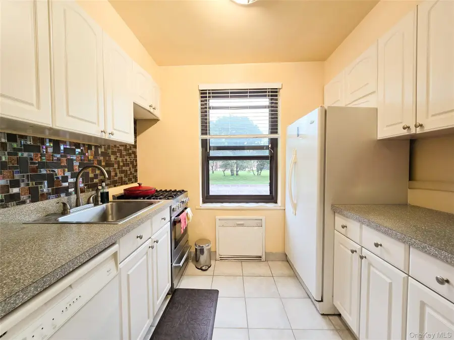 211-10 73rd Avenue #3D, Bayside, NY 11364 - #3