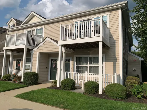 301 Willow Lane, Valley Stream, NY 11580