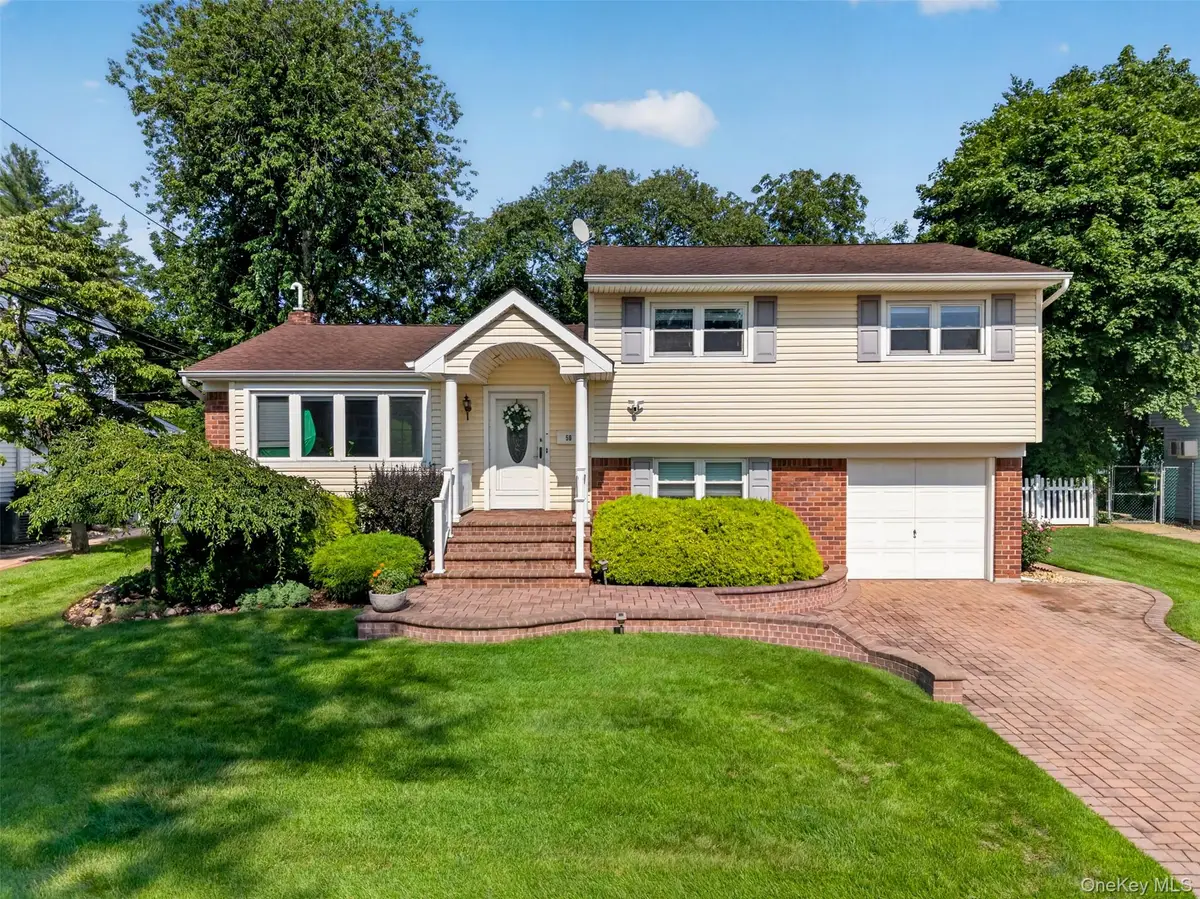 50 Sylvia Lane, Plainview, NY 11803 - #1