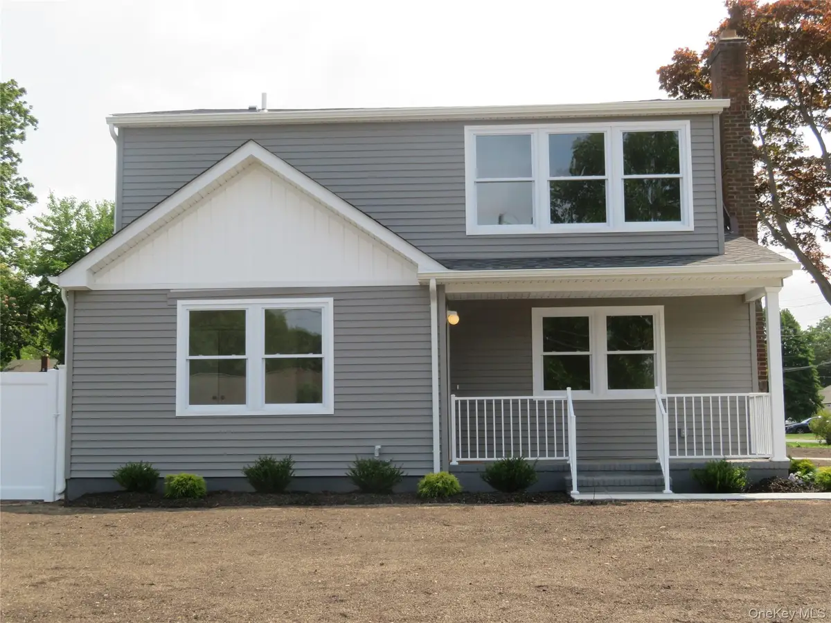 271 Washington Avenue, Patchogue, NY 11772 - #1
