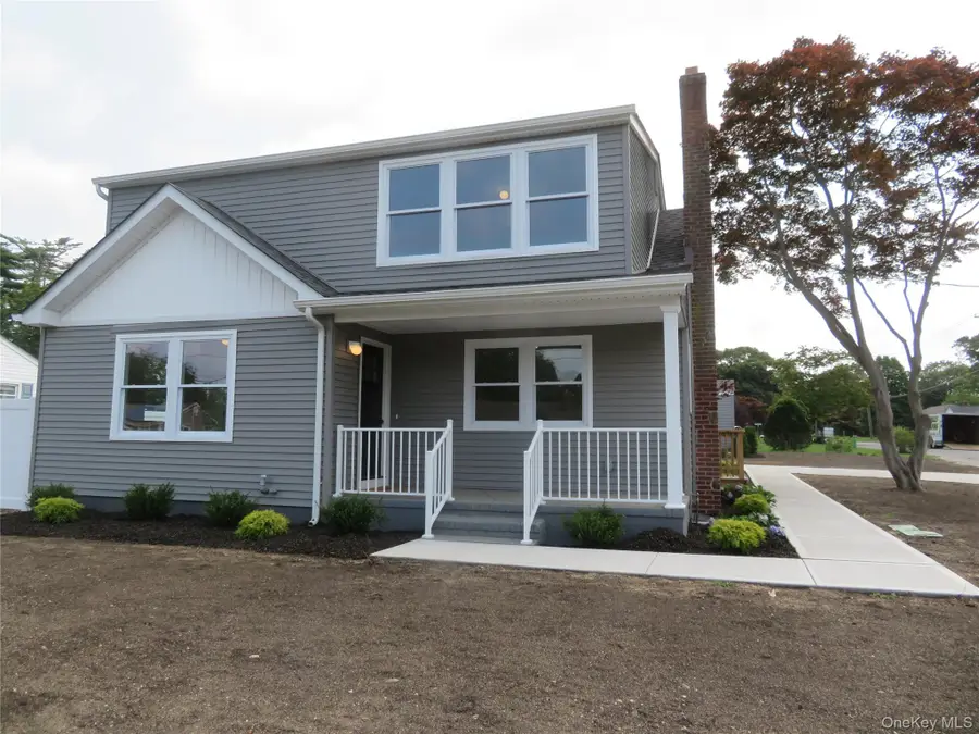 271 Washington Avenue, Patchogue, NY 11772 - #2