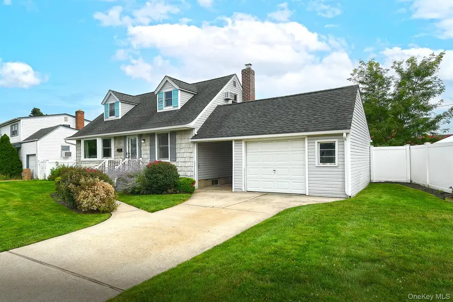 3642 Lark Street, Levittown, NY 11756 - #2